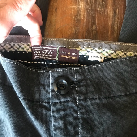 Old navy grey pants - Picture 2 of 3